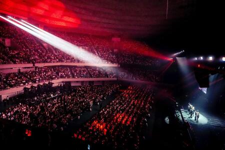 　初の日本武道館公演を行ったＮＥＸＺ（右下）とＮＥＸ２Ｙ（撮影：田中聖太郎）