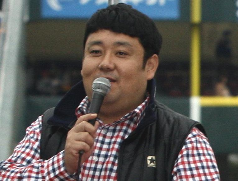 　ドロンズ石本＝２０１１年撮影