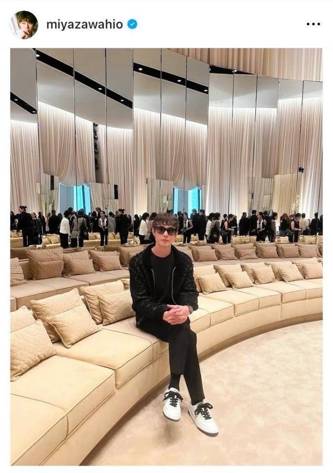 足長すぎ！意知から激変の宮沢氷魚のインスタグラム＠ｍｉｙａｚａｗａｈｉｏより