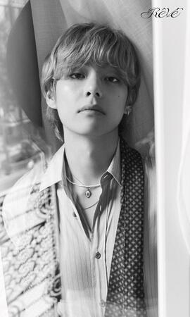 ＢＴＳ公式フェイスブックより　Ｖ（ブイ）