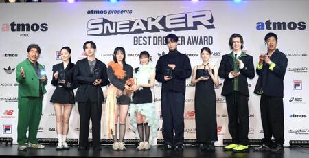 　各部門の受賞者（左から）寺門ジモン、なごみ、工藤大輝、ＦＲＵＩＴＳ　ＺＩＰＰＥＲの鎮西寿々歌と櫻井優衣、野村康太、松村沙友理、翔、尾形貴弘（撮影・堀内翔）