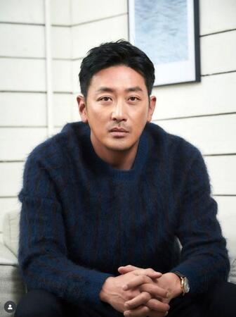 　韓国・芸能プロダクションＷＡＬＫ　ＨＯＵＳＥカンパニーの公式インスタグラム＠ｗａｌｋｈｏｕｓｅｃｏｍｐａｎｙより　俳優のハ・ジョンウ