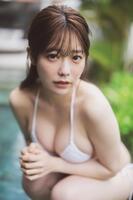 初の写真集「きらららぽん」を発売した塩見きら【撮影：藤本和典】