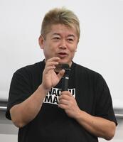 　特別授業を行った堀江貴文氏（撮影・堀内翔）