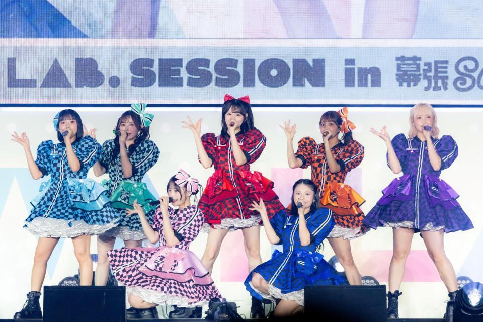 　ＣＡＮＤＹ　ＴＵＮＥ（撮影・ヨシモリユウナ、金谷龍之介）