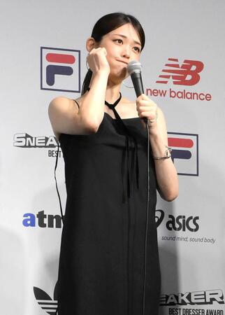 　あざとい表情を見せる松村沙友理（撮影・堀内翔）