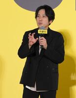 　映画「８番出口」８８ｍ無限ループカーペットアライバルで撮影を振り返る二宮和也（撮影・伊藤笙子）