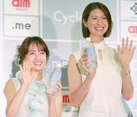 　谷まりあ（左）と木村沙織さん