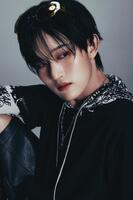 　１ＶＥＲＳＥの公式Ｘ＠１ＶＥＲＳＥ＿ｏｆｆｉｃｉａｌより　脱北民として注目されたソク