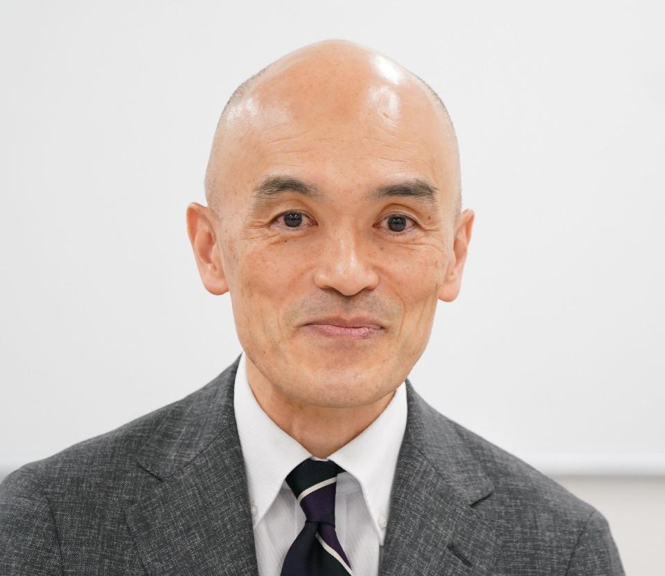 　取材に応じる宝塚歌劇団・村上浩爾社長（撮影・高部洋祐）