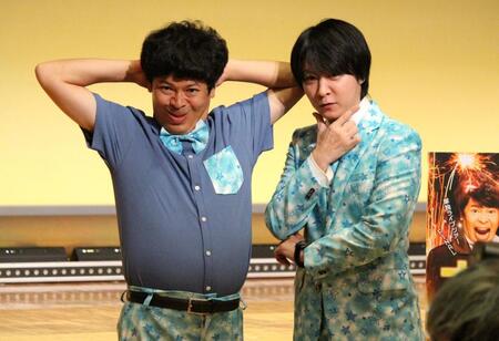 　ポーズを決める流れ星☆のちゅうえい（左）とたきうえ