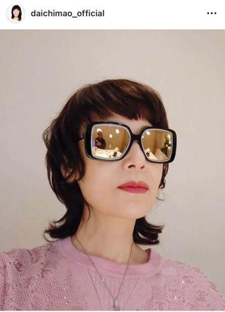 夫の森田氏から贈られたサングラスをかけて。大地真央のインスタグラム＠ｄａｉｃｈｉｍａｏ＿ｏｆｆｉｃｉａｌより