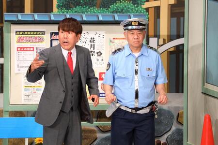 　舞台に出演したＦＵＪＩＷＡＲＡ