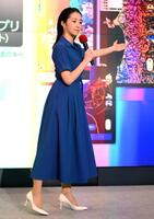 　ＮＨＫ「ＯＮＥ」の魅力をＰＲする副島萌生アナウンサー（撮影・堀内翔）　