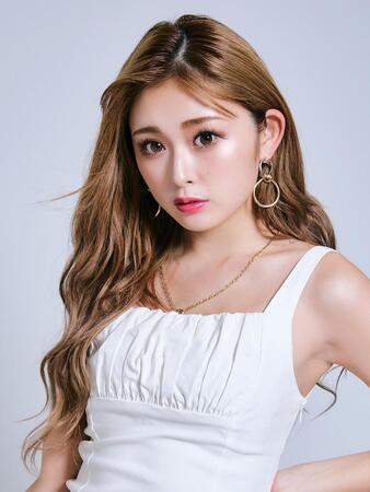 　「がブリチキン。」とコラボするゆうちゃみ