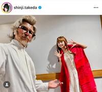 尻の皮が剥けた舞台はこれ？役衣装は顔も赤いｗ武田真治のインスタグラム＠ｓｈｉｎｊｉ．ｔａｋｅｄａより