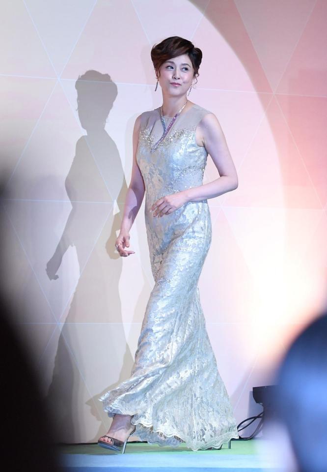 　登壇した藤原紀香（撮影・開出牧）