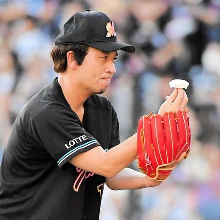 　さすがｗ爆笑始球式の大悟＝ＺＯＺＯマリンスタジアム、２０２３年撮影