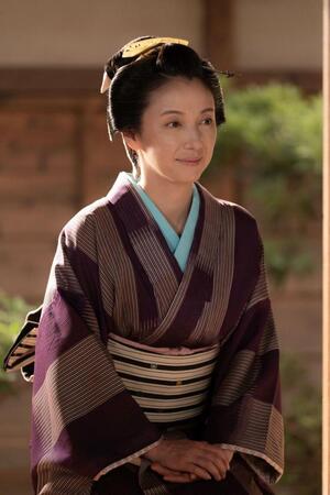 　つや役の国分佐智子。大河ドラマ「べらぼう～蔦重栄華乃夢噺～」より