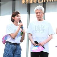 　鹿賀丈史（右）の演技が見どころお話す知念里奈（撮影・園田高夫）