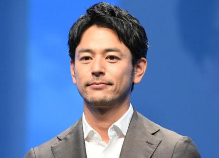 妻夫木聡「勝手にミュージシャン気分になっております!」新幹線でCM共演の有名バンドと「素敵な偶然」