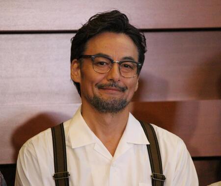 　取材に応じた山口馬木也