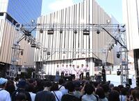 　ミュージカル『ある男』の舞台あいさつが特設会場で行われた（撮影・園田高夫）