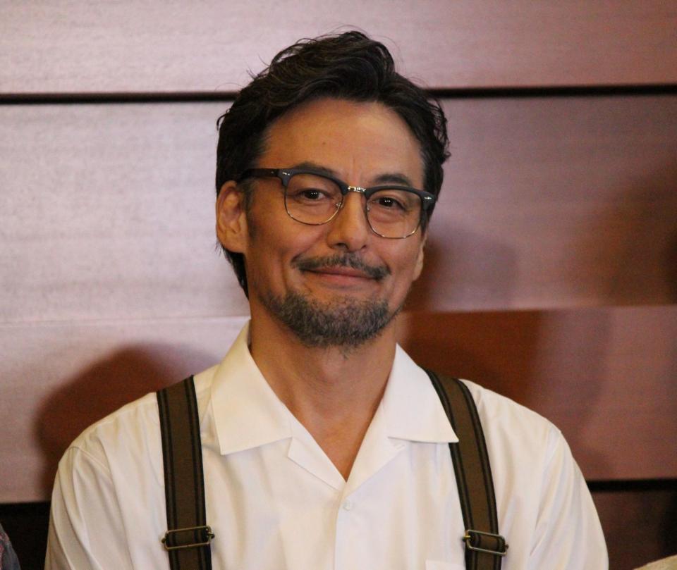 　取材に応じた山口馬木也