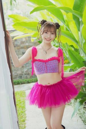 　元ＮＧＴ４８の川越紗彩１ｓｔ写真集「なんとかなるなる」　ⒸＫＡＤＯＫＡＷＡ　ＰＨＯＴＯ／田中智久　