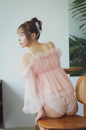 　元ＮＧＴ４８の川越紗彩１ｓｔ写真集「なんとかなるなる」　ⒸＫＡＤＯＫＡＷＡ　ＰＨＯＴＯ／田中智久　