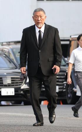 　弔問に訪れた清原和博氏（撮影・西岡正）