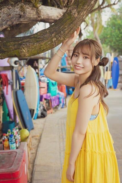 元NGT48川越紗彩「開放的になれました」肌見せ全開の1st写真集