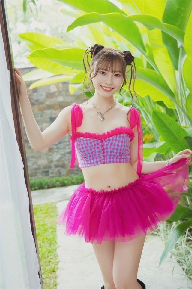 　元ＮＧＴ４８の川越紗彩１ｓｔ写真集「なんとかなるなる」　ⒸＫＡＤＯＫＡＷＡ　ＰＨＯＴＯ／田中智久　