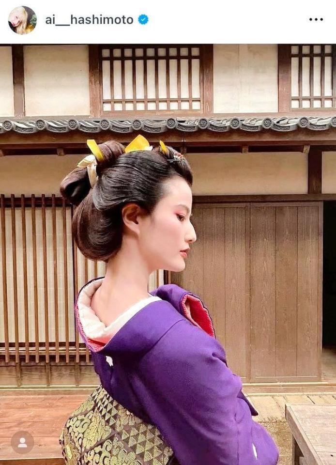 　うなじにうっとり…色気が、すごい…。橋本愛のインスタグラム＠ａｉ＿＿ｈａｓｈｉｍｏｔｏより