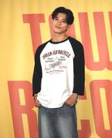 　発売記念イベントを開催したＰＳＹＣＨＩＣ　ＦＥＶＥＲの小波津志