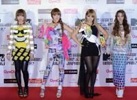 　２ＮＥ１＝２０１２年６月撮影（左から）ミンジ、ＢＯＭ、ＣＬ、サンダラ・パク