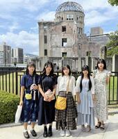 　原爆ドームを訪れたＫＯＢｅｒｒｉｅＳ♪＝広島市内