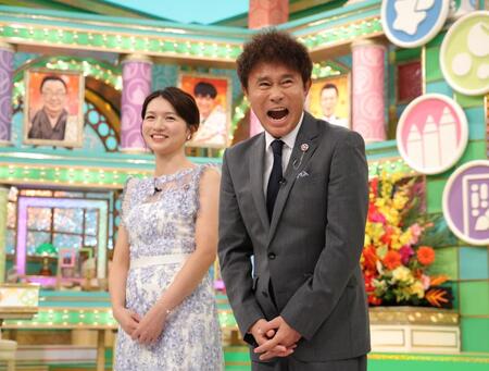 　爆笑しながらトークする浜田雅功。左はＭＢＳ・清水麻椰アナ（撮影・西岡正）