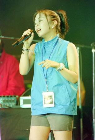 　宇多田ヒカル＝１９９９年４月１日