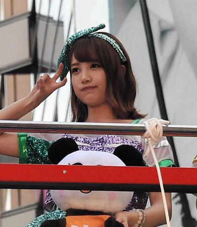 　イベントに登場した加藤玲奈＝１７年７月