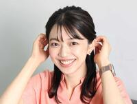 　初々しい笑顔を見せる齋藤陽アナウンサー（撮影・佐々木彰尚）