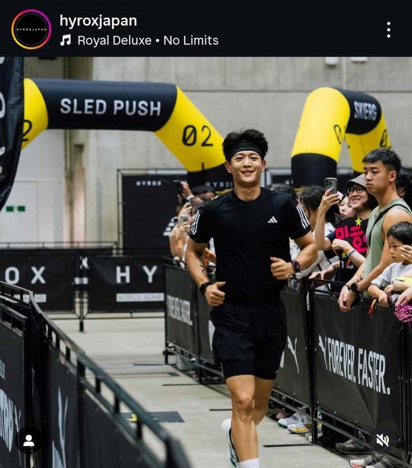 　ＨＹＲＯＸ　ＪＡＰＡＮの公式インスタグラム＠ｈｙｒｏｘｊａｐａｎより　ＳＨＩＮｅｅ・ミンホ