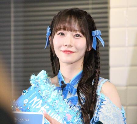 　発表会に登場したＦＲＵＩＴＳ　ＺＩＰＰＥＲの真中まな