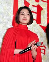 ２０１９年７月、映画「人間失格」舞台あいさつで。二階堂ふみ