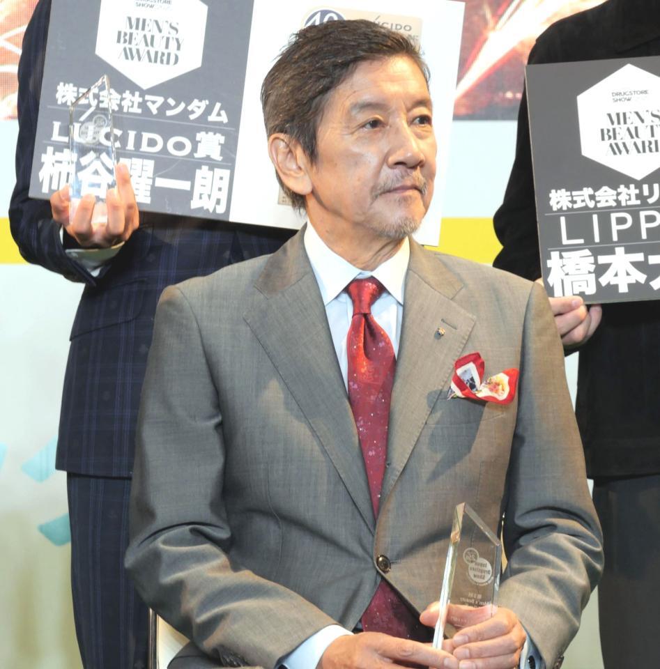 　イベントに出席した奥田瑛二