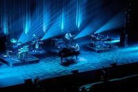 　11年ぶり全国ツアーのファイナル公演を行ったアンジェラ・アキ（撮影・上飯坂一）