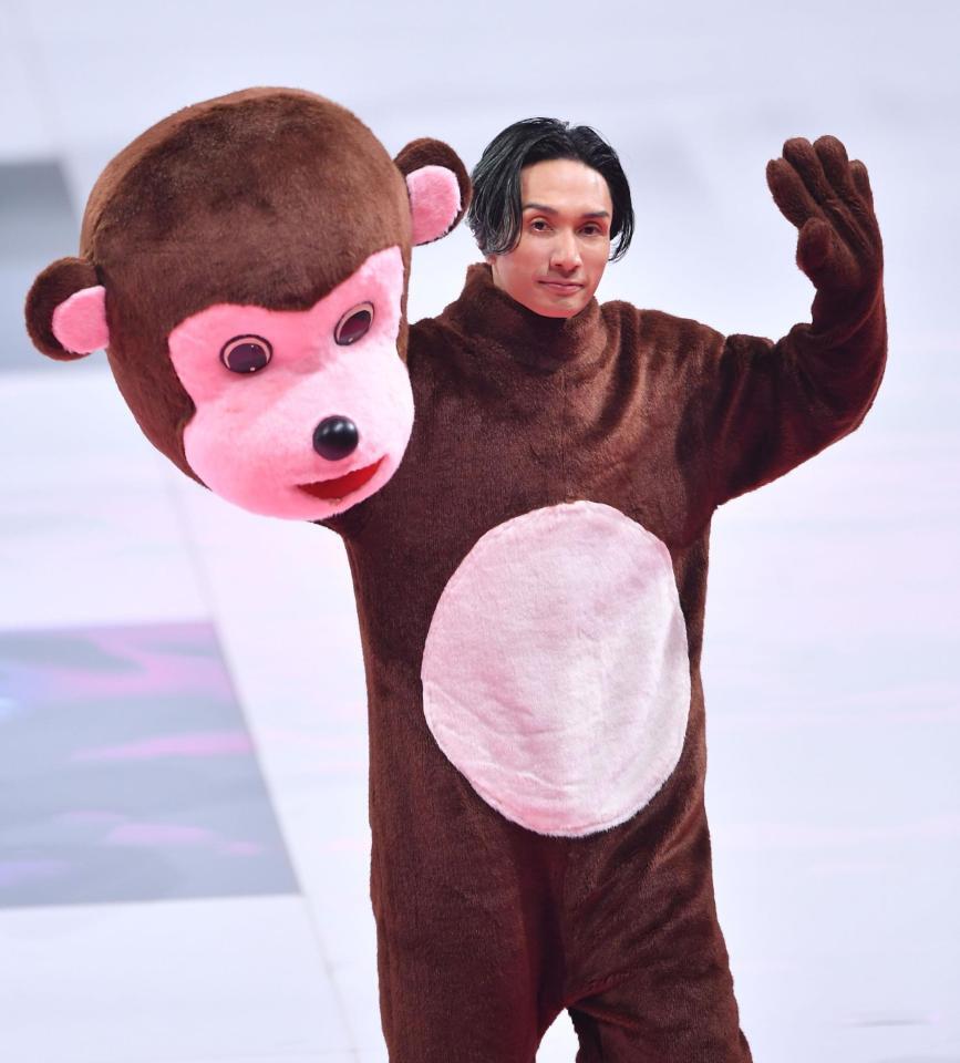 　着ぐるみジェスチャー対決に登場しファンを沸かせるＥＸＩＬＥ　ＴＨＥ　ＳＥＣＯＮＤの橘ケンチ（撮影・開出牧）