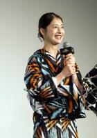 　笑顔でトークする松本若菜