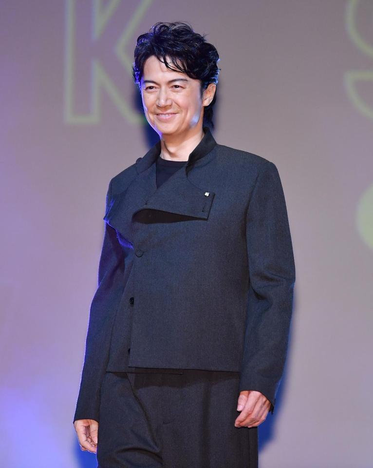 　イベントに登場した福山雅治（撮影・開出牧）