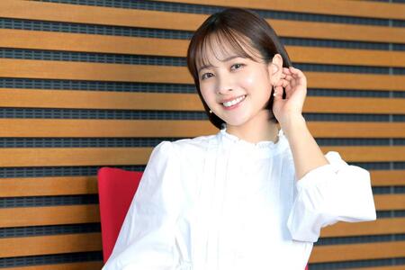 　日本テレビ「一行ポップ」で番組の魅力を豊かな声色とともに伝える日本テレビ・河出奈都美アナウンサー（撮影・伊藤笙子）